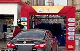 常州中石化FX-11-7雙風(fēng)機(jī)7刷電腦洗車機(jī)設(shè)備交付使用，現(xiàn)場排起來了長龍。